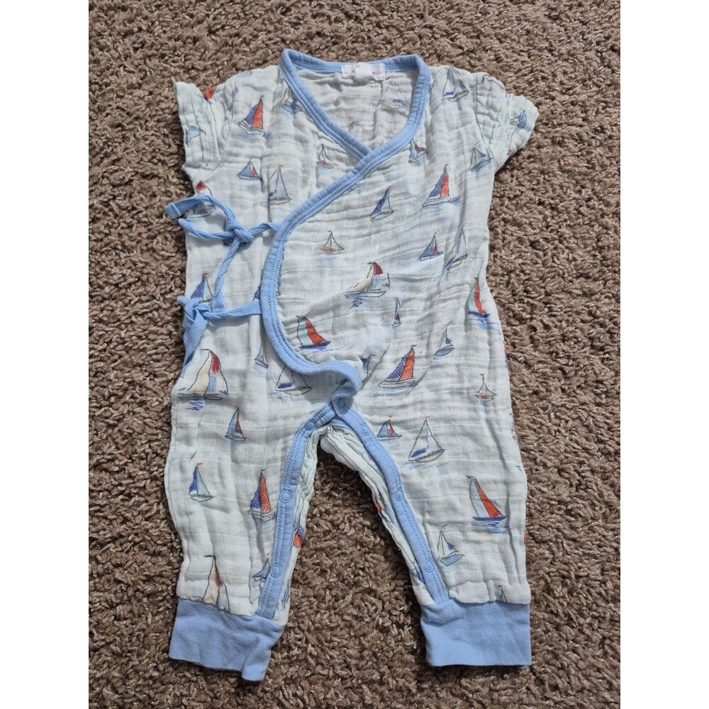 Angel dear muslin wrap one piece size 0-3 months